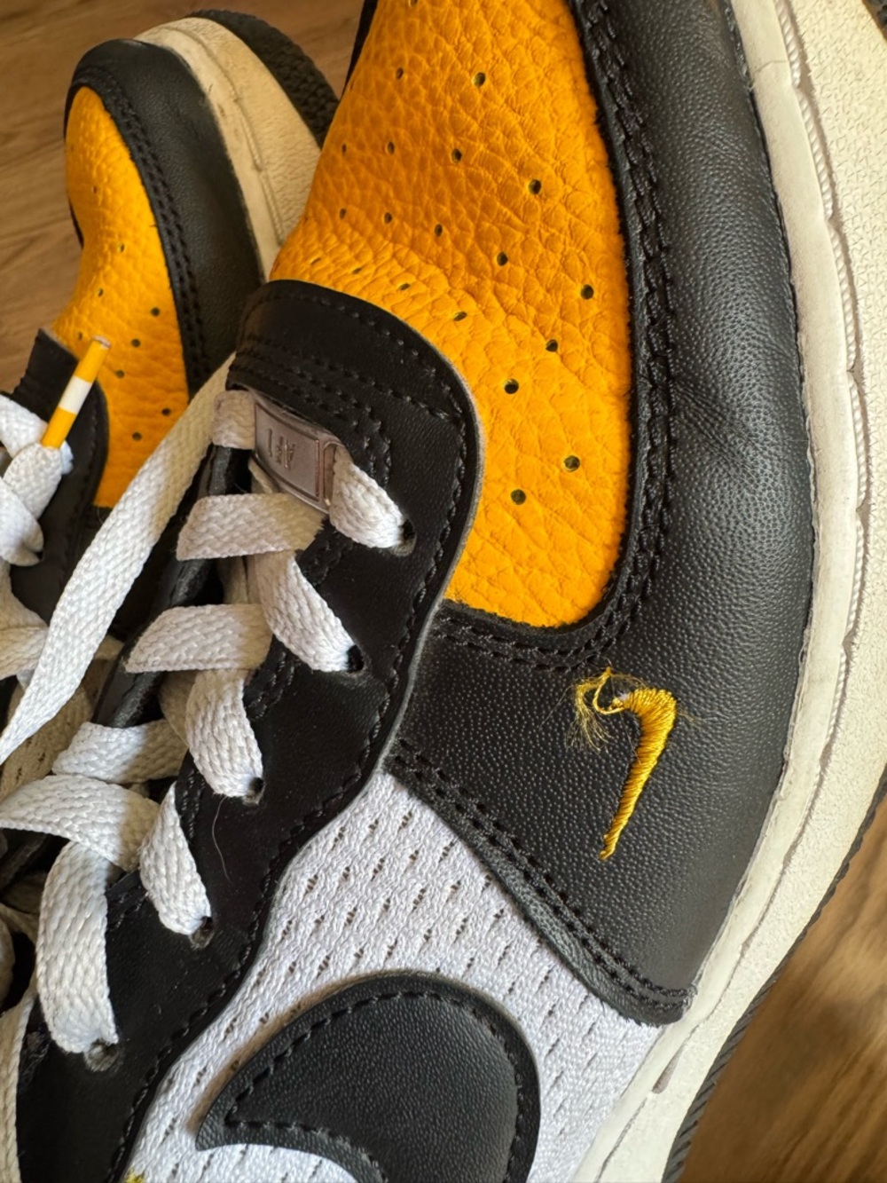 Nike Low-Top Sneakers in Yellow, Black & White - Picture 6 of 16
